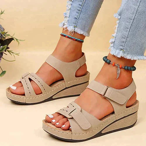 Clara Stilsichere Damensandalen mit hohem Komfort